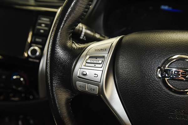 2020 Nissan Navara ST D23 4X4