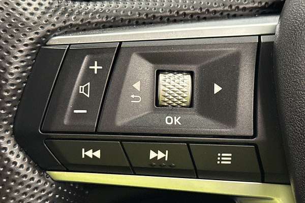 2023 Mitsubishi Outlander LS ZM