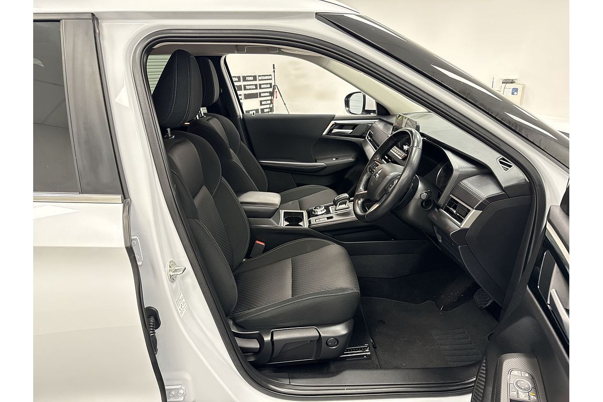 2023 Mitsubishi Outlander LS ZM