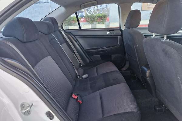 2016 Mitsubishi Lancer ES Sport CF