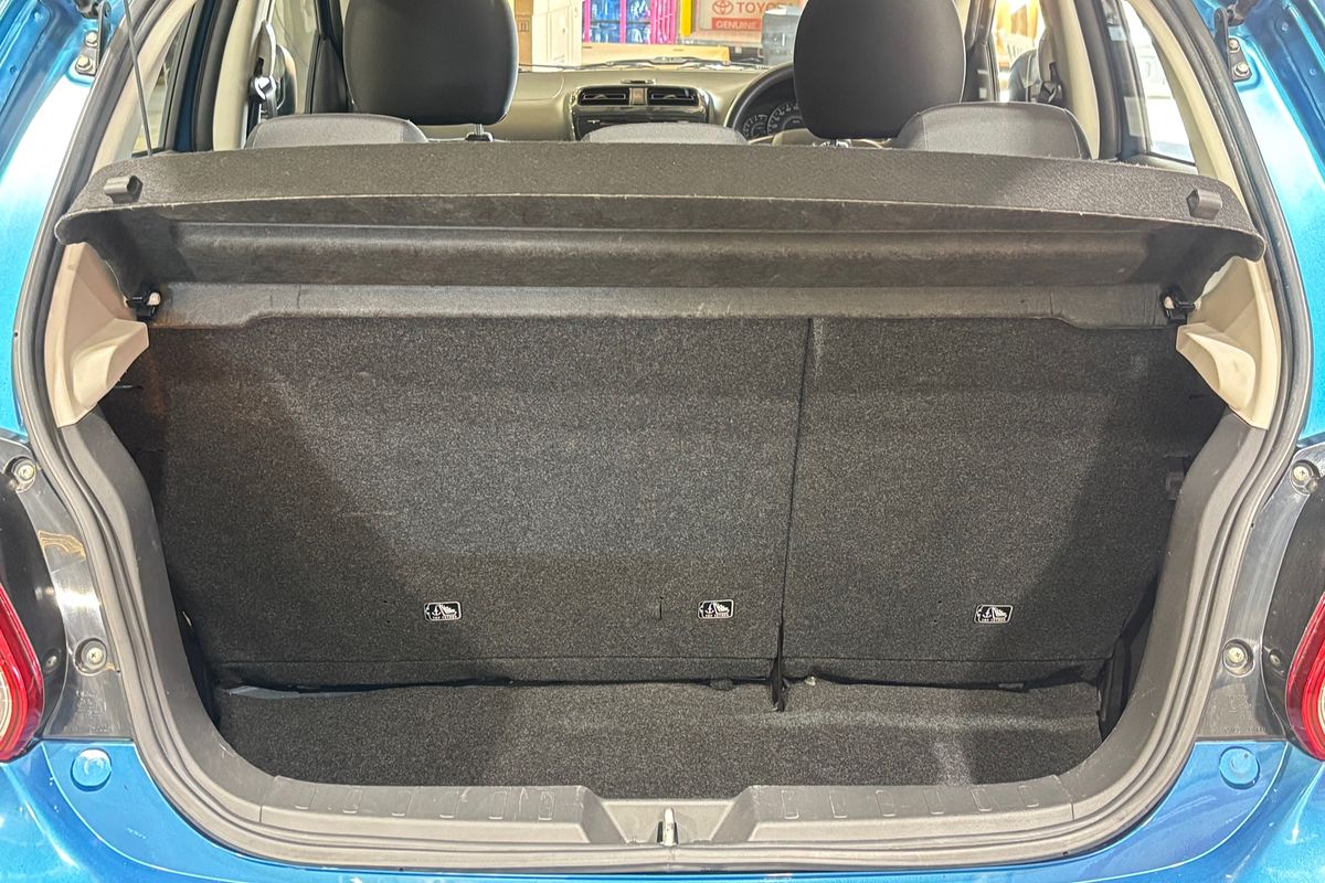 2018 Mitsubishi Mirage ES LA