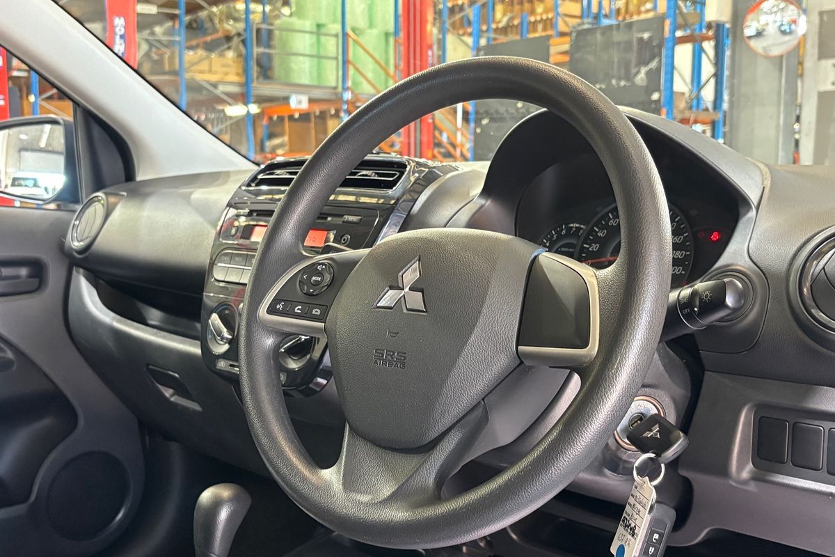 2018 Mitsubishi Mirage ES LA