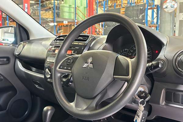 2018 Mitsubishi Mirage ES LA