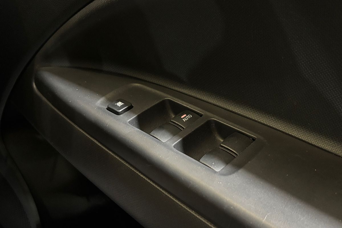 2018 Mitsubishi Mirage ES LA