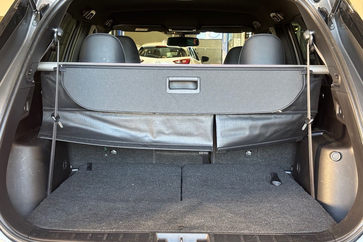 2023 Mitsubishi Outlander LS Black Edition ZM