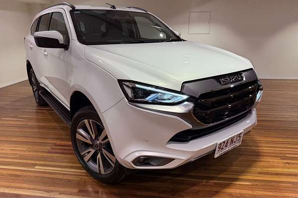 2023 Isuzu MU-X LS-T