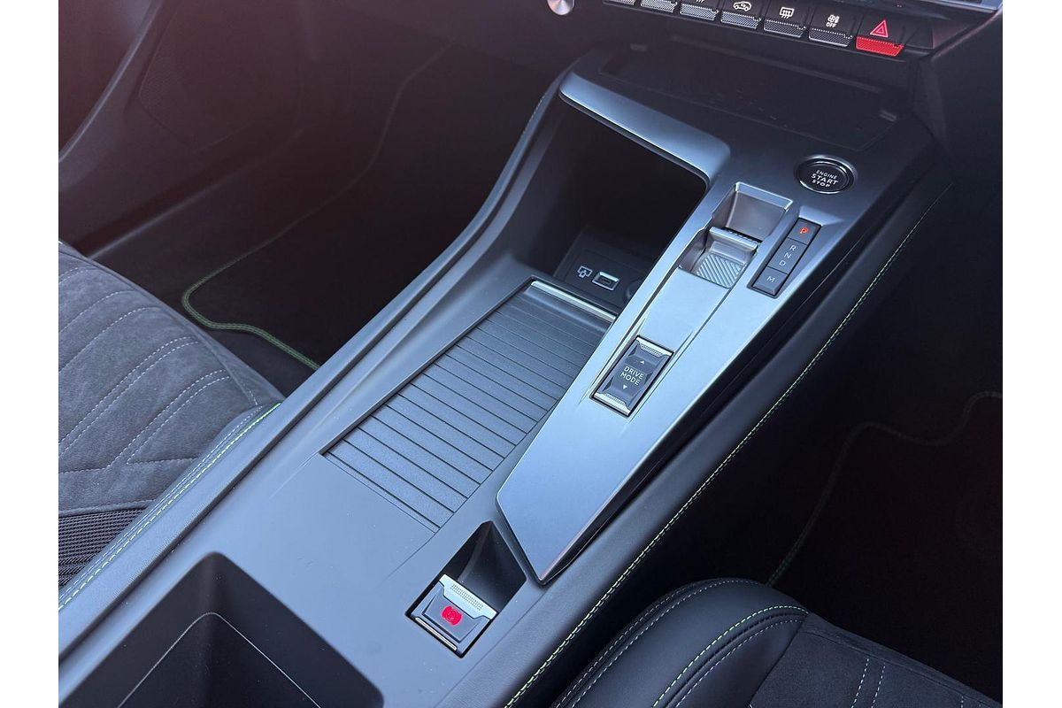2025 Peugeot 308 GT Hybrid P51