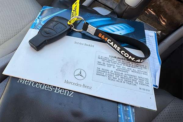 2004 Mercedes-Benz E320 AVANTGARDE 211
