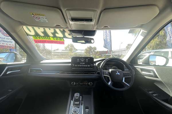 2021 Mitsubishi Outlander LS ZM