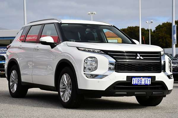 2022 Mitsubishi Outlander LS ZM