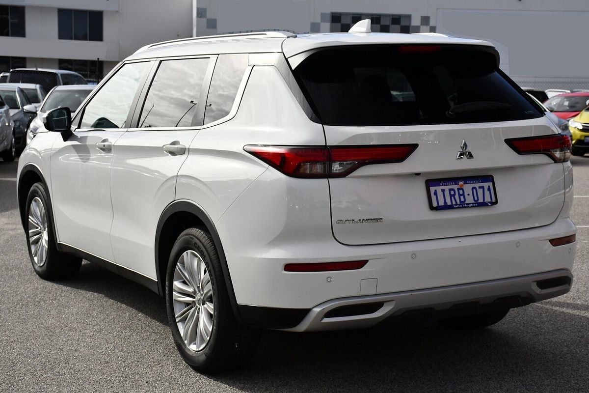 2022 Mitsubishi Outlander LS ZM
