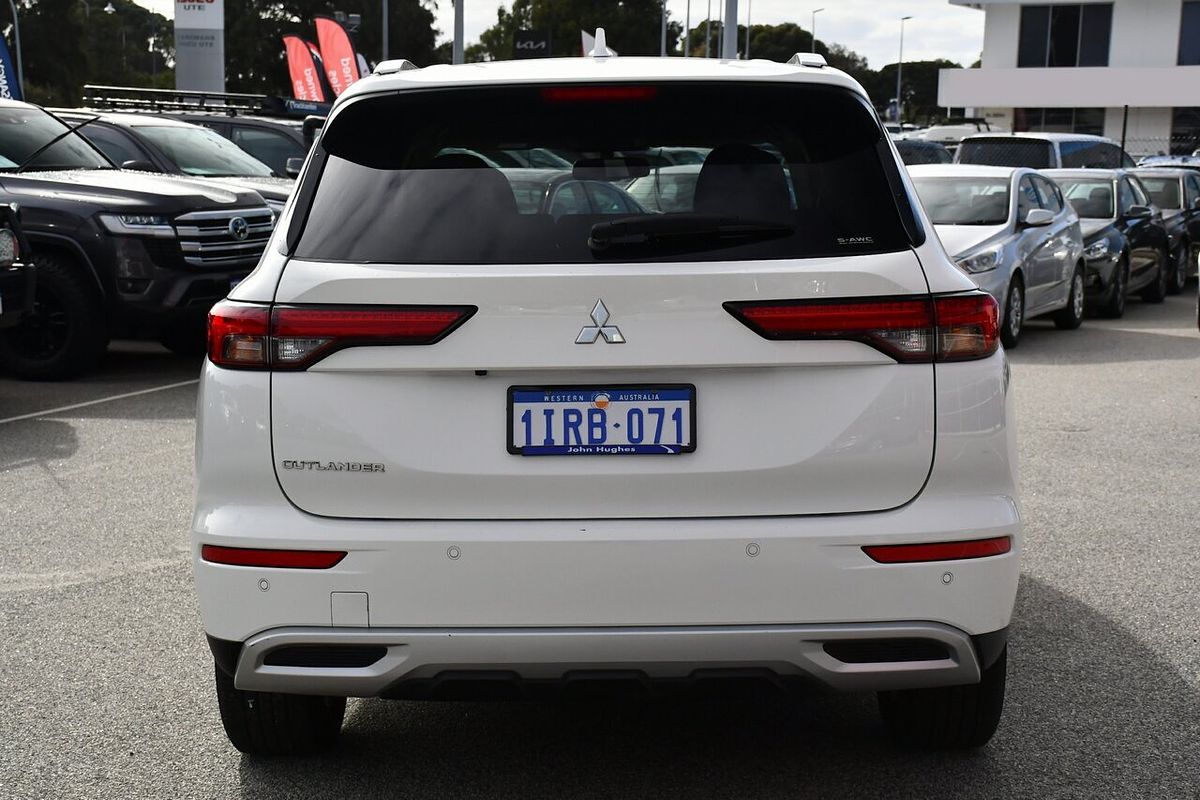 2022 Mitsubishi Outlander LS ZM