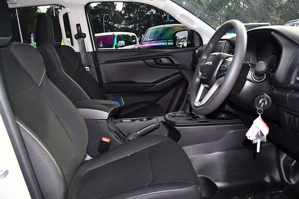 2025 Isuzu D-MAX SX 4X4