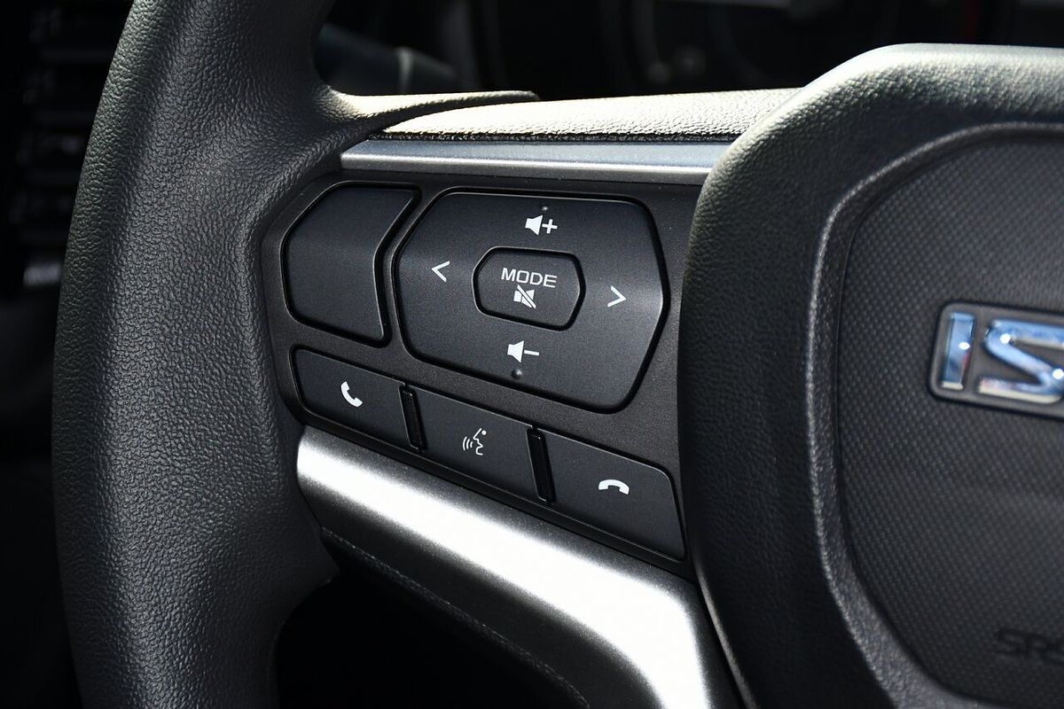 2025 Isuzu D-MAX SX 4X4