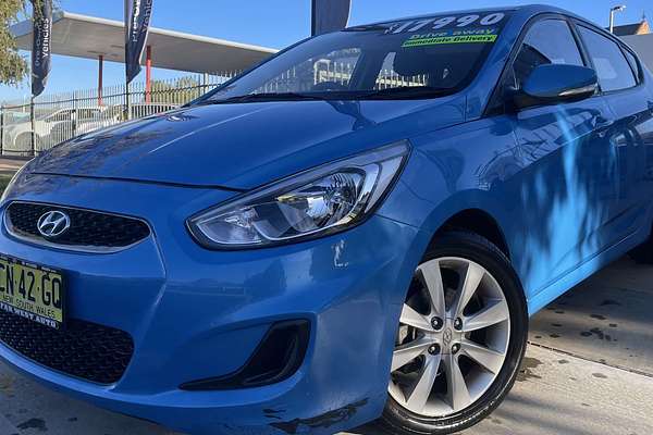 2017 Hyundai Accent Sport RB6