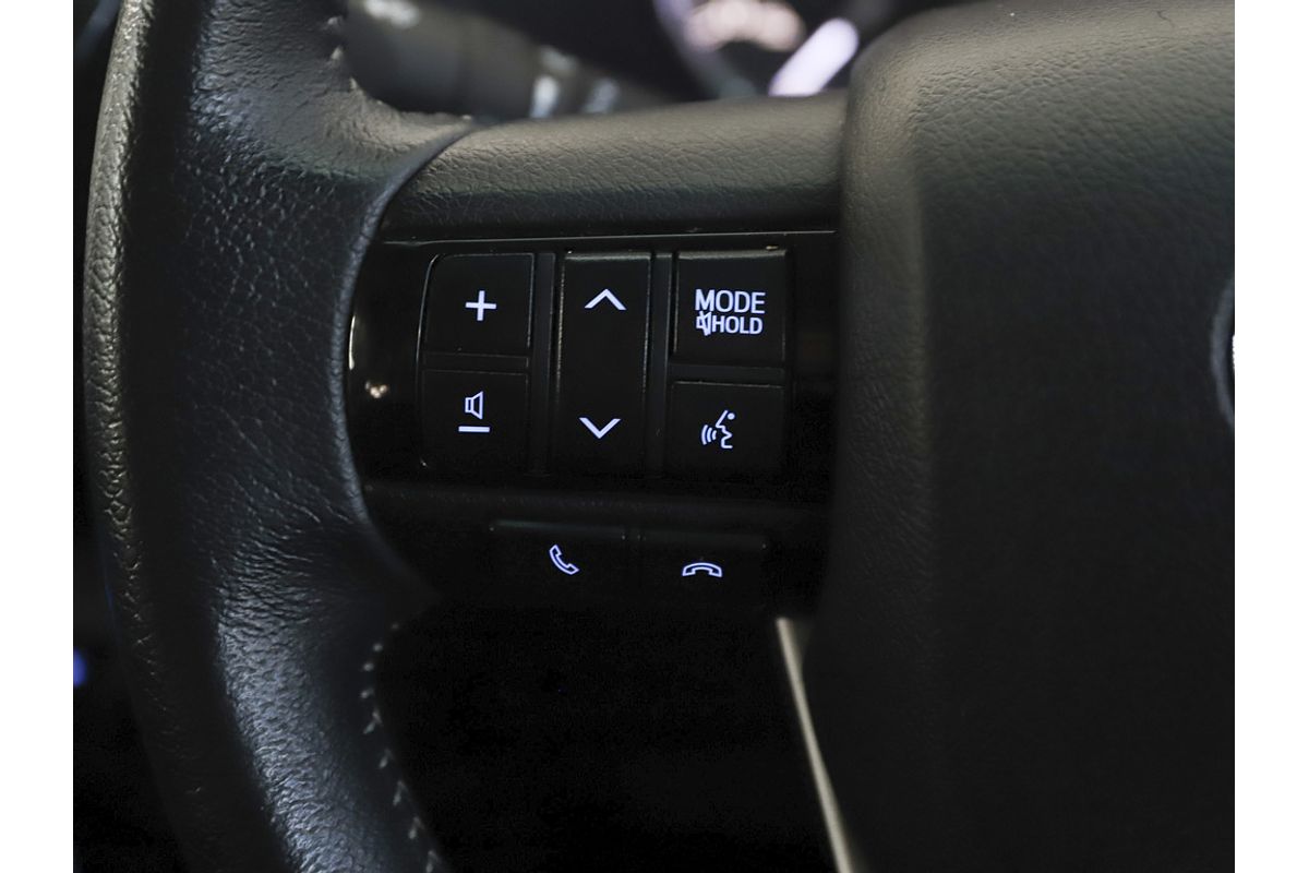 Hilux 4x4 SR5 2.8L T Diesel Automatic Double Cab