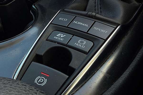 2020 Toyota Camry Ascent AXVH71R
