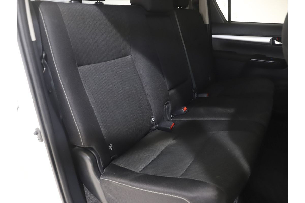 Hilux 4x4 SR5 2.8L T Diesel Automatic Double Cab
