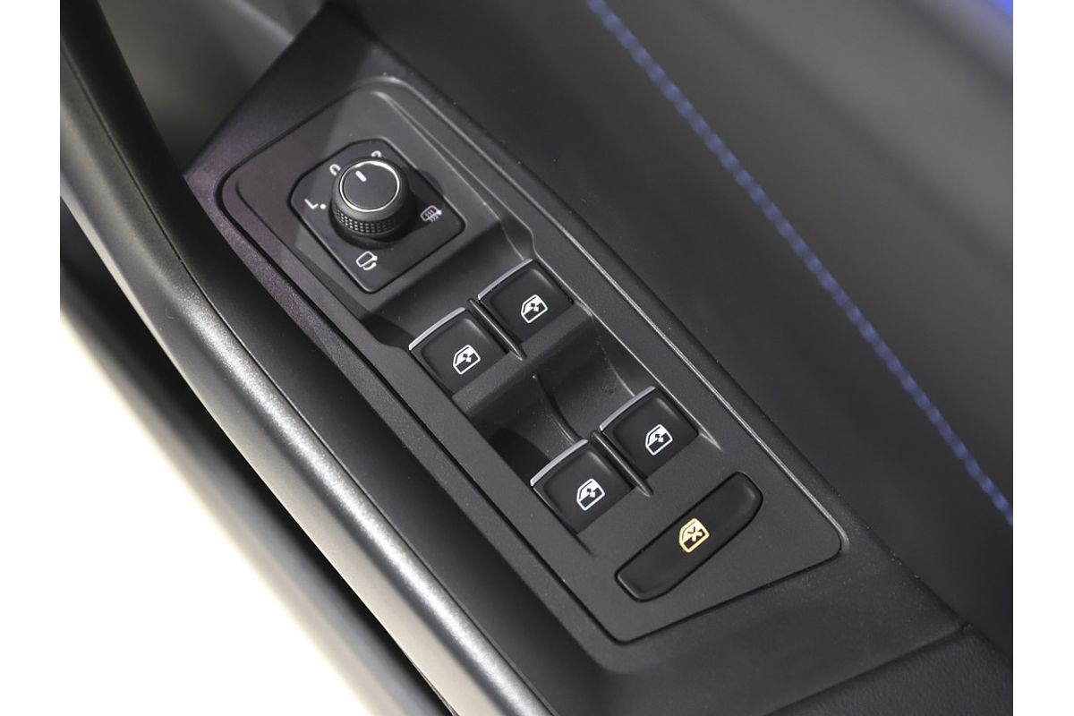 2023 Volkswagen T-Roc R D11