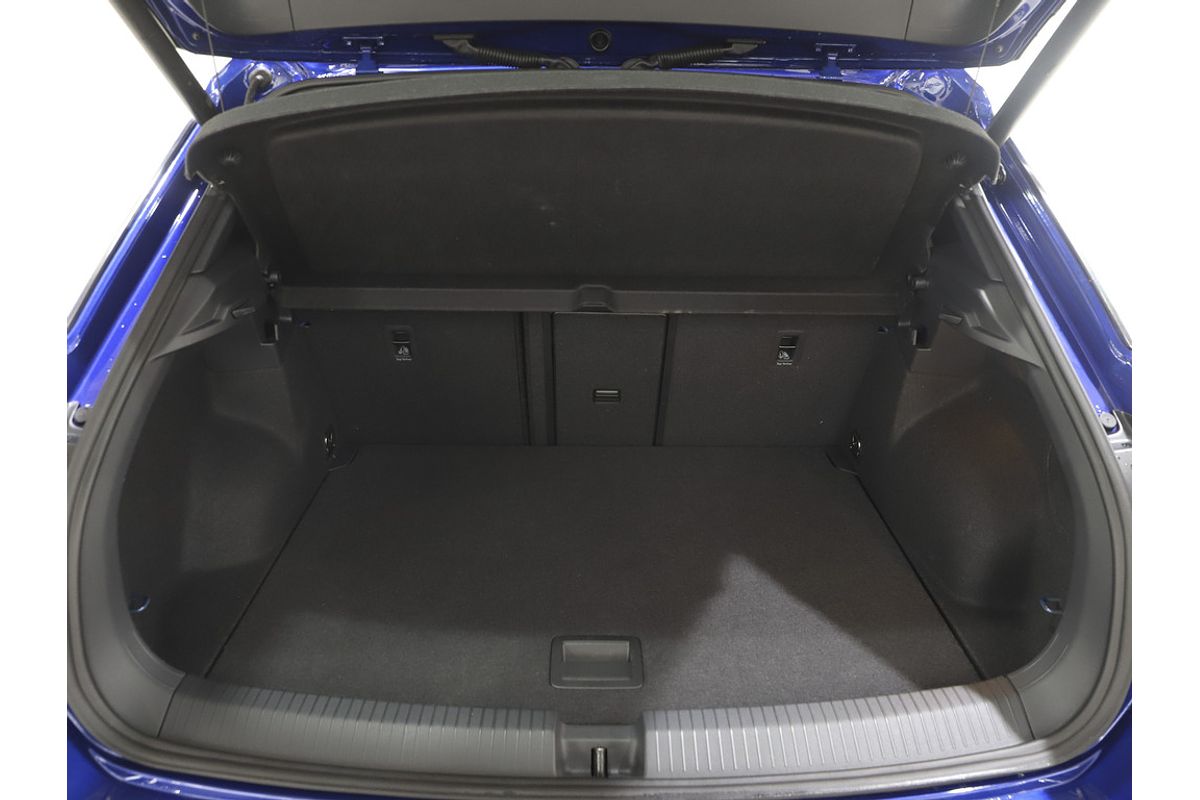 2023 Volkswagen T-Roc R D11