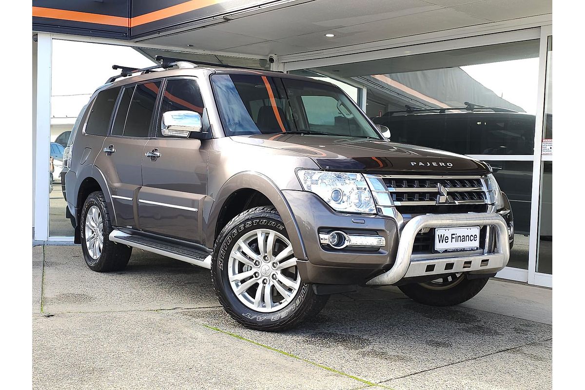 2015 Mitsubishi Pajero Exceed NX