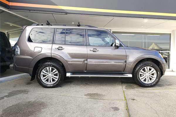 2015 Mitsubishi Pajero Exceed NX