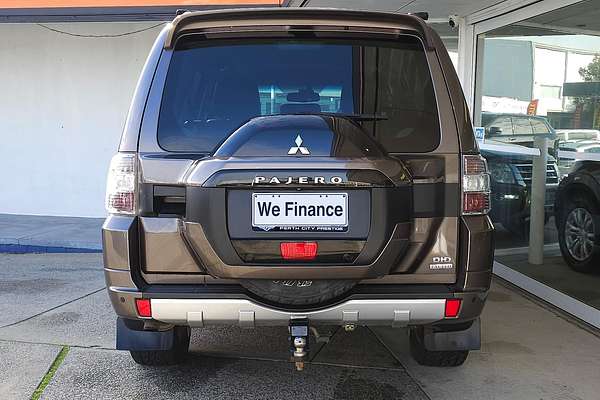 2015 Mitsubishi Pajero Exceed NX