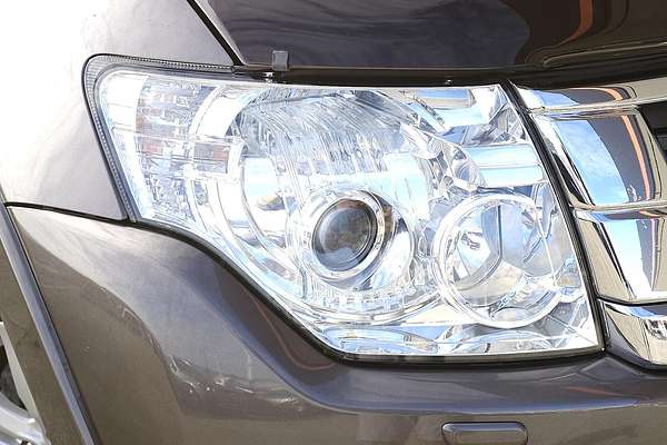 2015 Mitsubishi Pajero Exceed NX