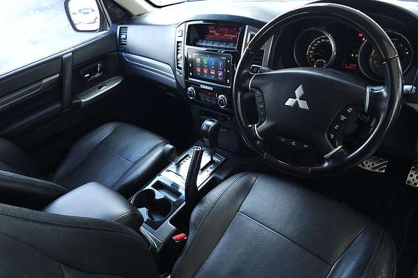 2015 Mitsubishi Pajero Exceed NX