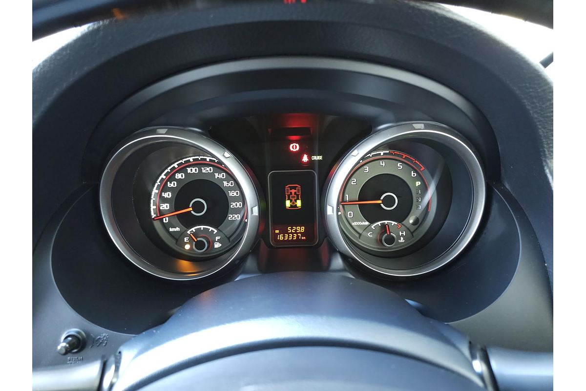 2015 Mitsubishi Pajero Exceed NX