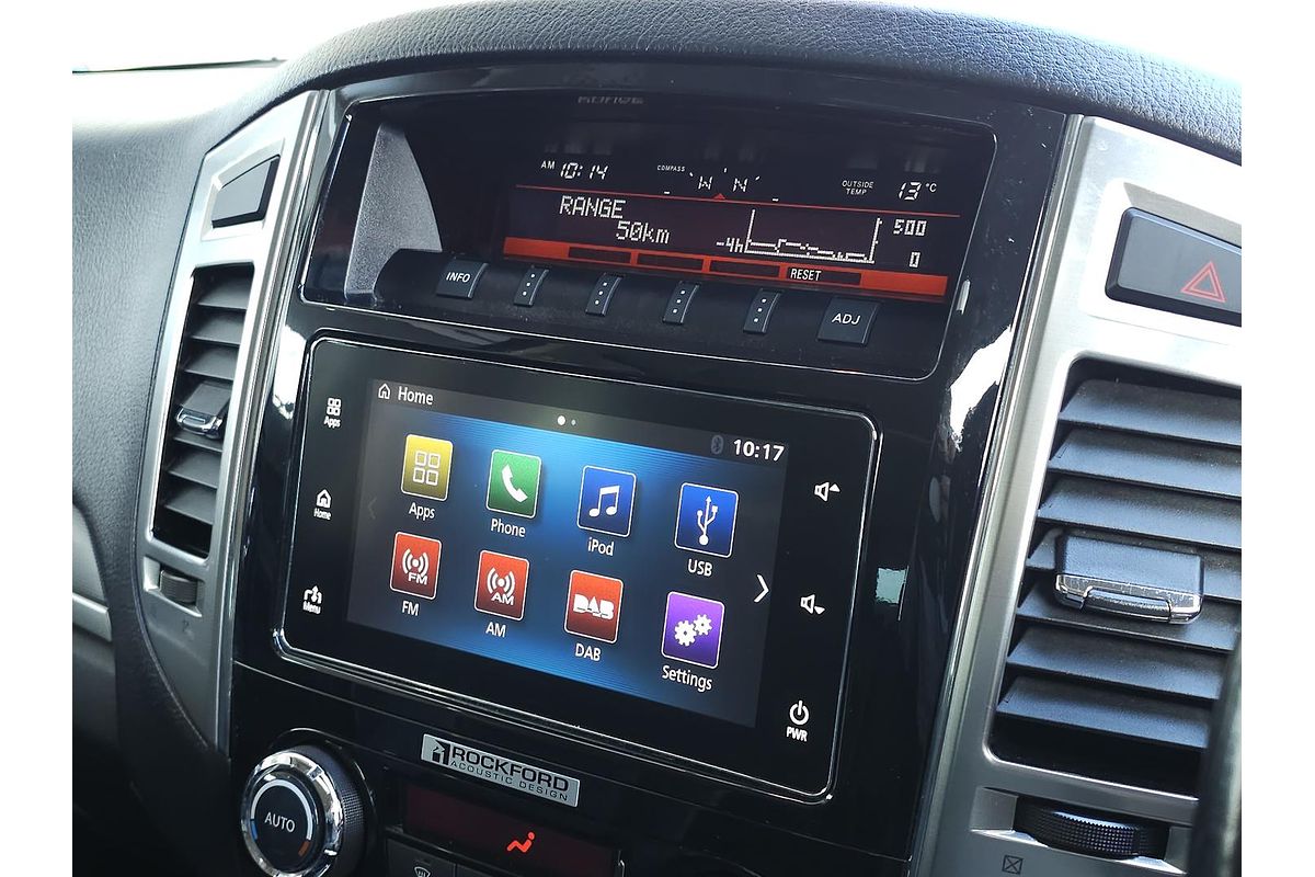 2015 Mitsubishi Pajero Exceed NX