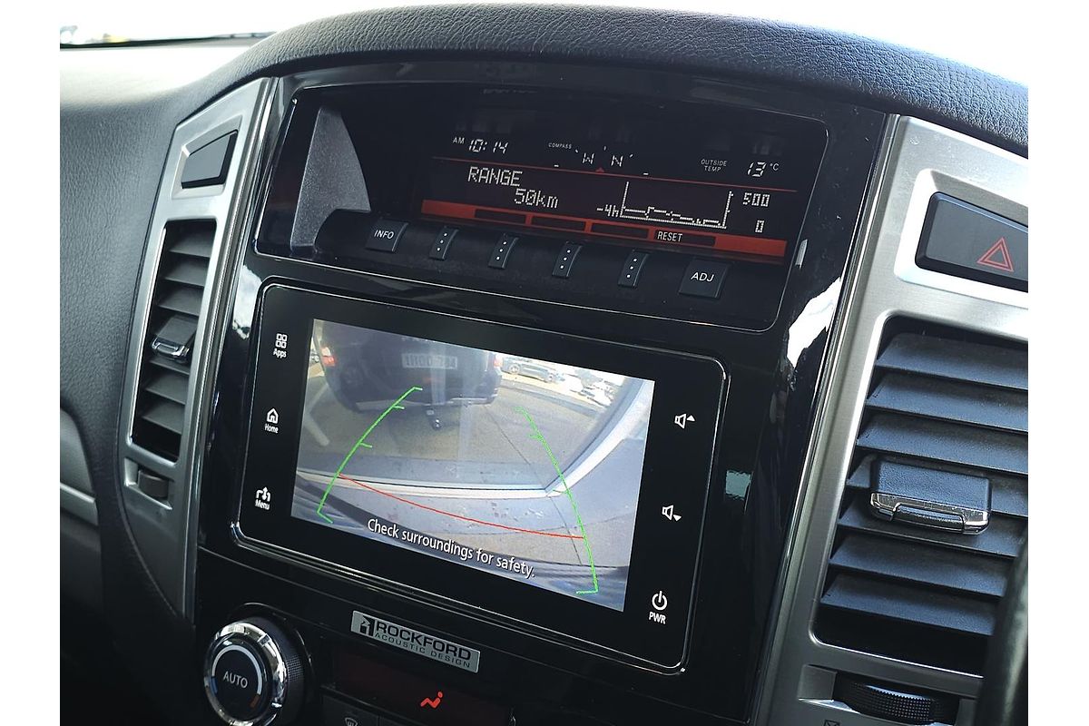 2015 Mitsubishi Pajero Exceed NX