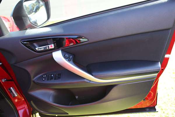 2018 Mitsubishi Eclipse Cross ES YA