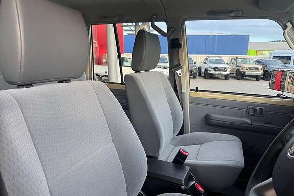2025 Toyota Landcruiser GXL VDJL79R 4X4