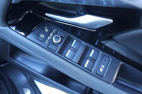 2020 Land Rover Range Rover Evoque P200 R-Dynamic S L551