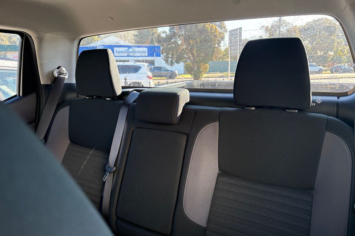 2025 Nissan Navara SL Warrior D23 4X4