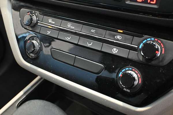 2018 Kia Carnival S YP