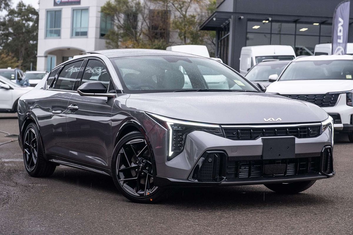 2025 Kia K4 GT-Line CL4m