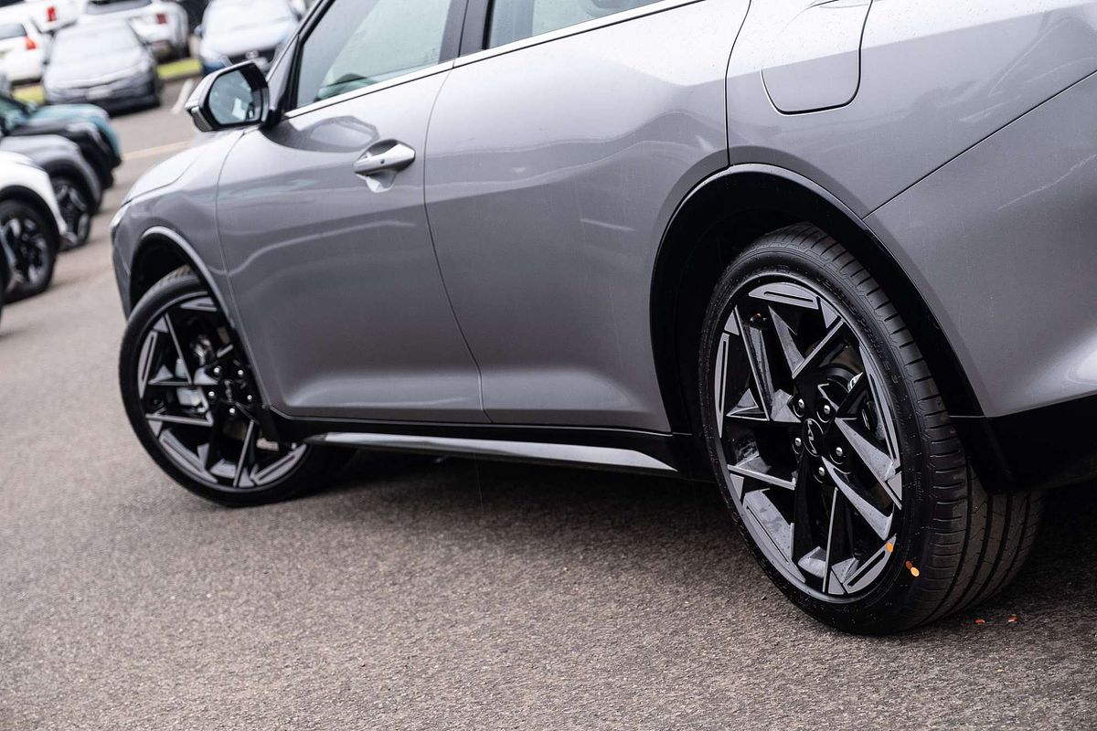 2025 Kia K4 GT-Line CL4m