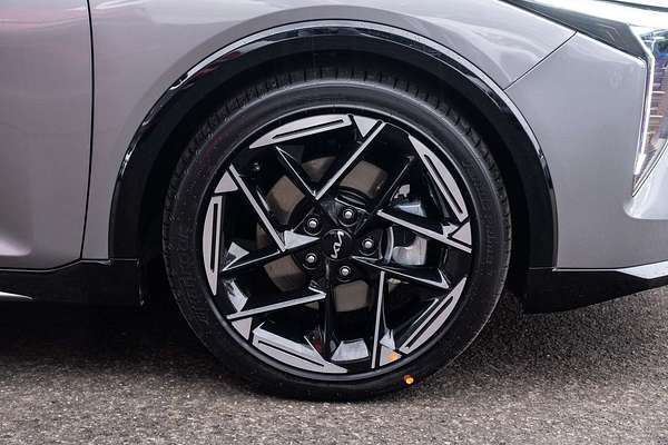 2025 Kia K4 GT-Line CL4m