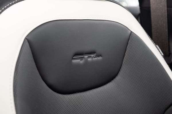 2025 Kia K4 GT-Line CL4m