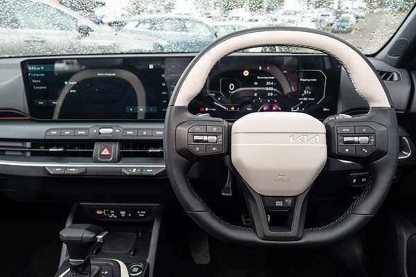 2025 Kia K4 GT-Line CL4m
