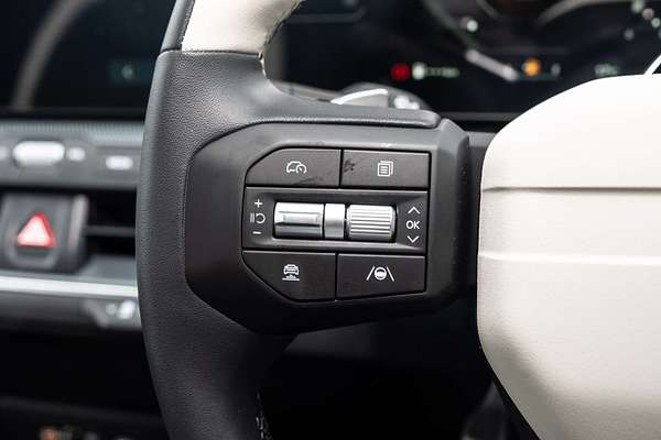 2025 Kia K4 GT-Line CL4m