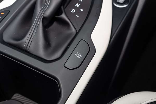 2025 Kia K4 GT-Line CL4m