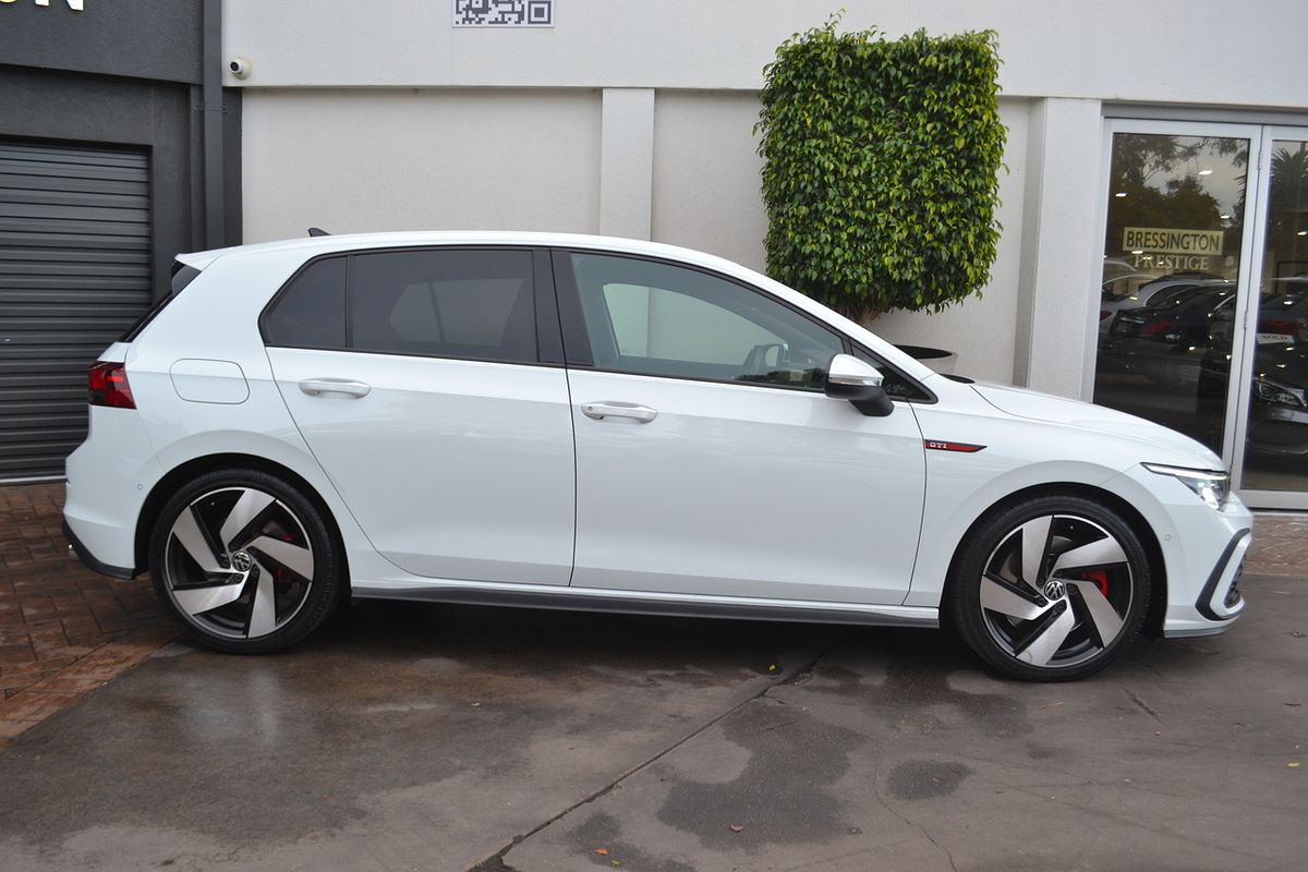 2021 Volkswagen Golf GTI 8
