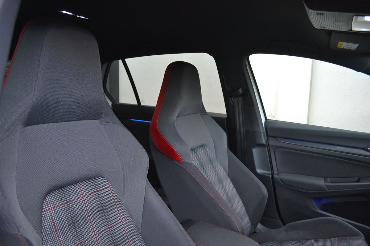 2021 Volkswagen Golf GTI 8