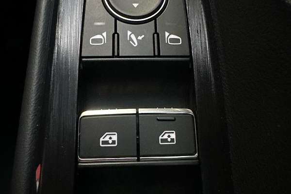 2024 Nissan QASHQAI TI e-POWER J12