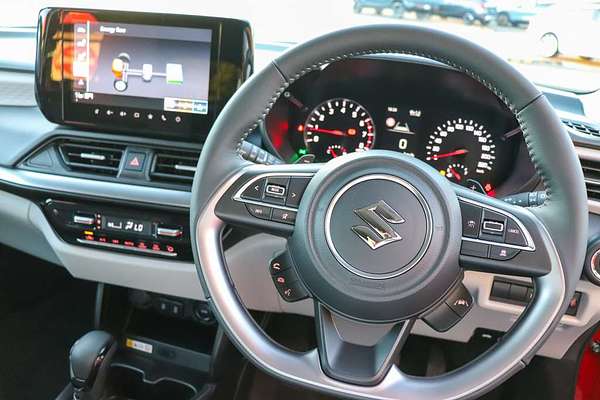 2025 Suzuki Swift Hybrid GLX UZ