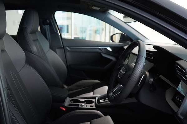 2025 Audi A3 35 TFSI S line GY
