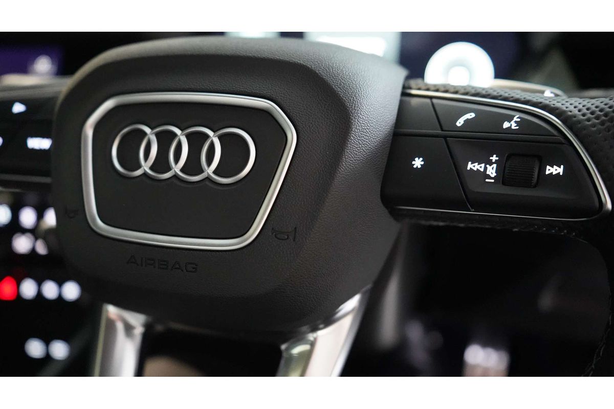 2025 Audi A3 35 TFSI S line GY